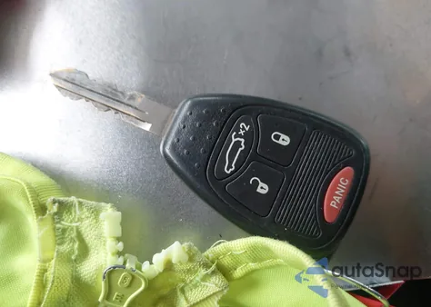 2013 Chrysler 200 Lx из США, поврежденный, VIN 1C3CCBAB7DN686065